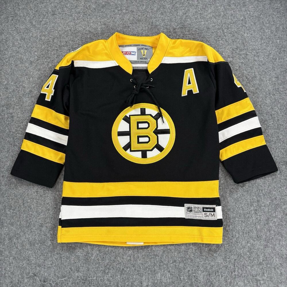 CCM Vintage Boston Bruins Bobby Orr #4 Jersey Youth S/M 50th Anniversary Black